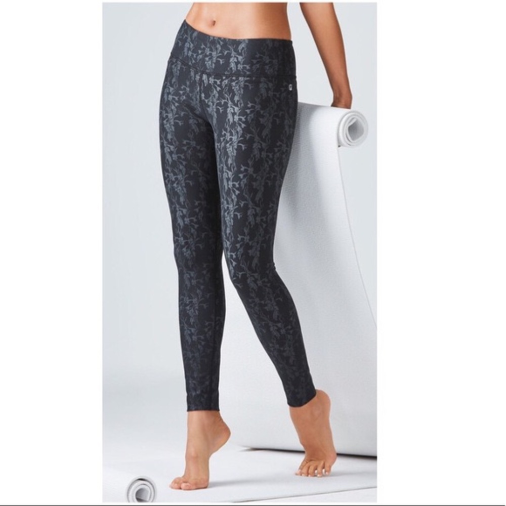 Fabletics salar leggings